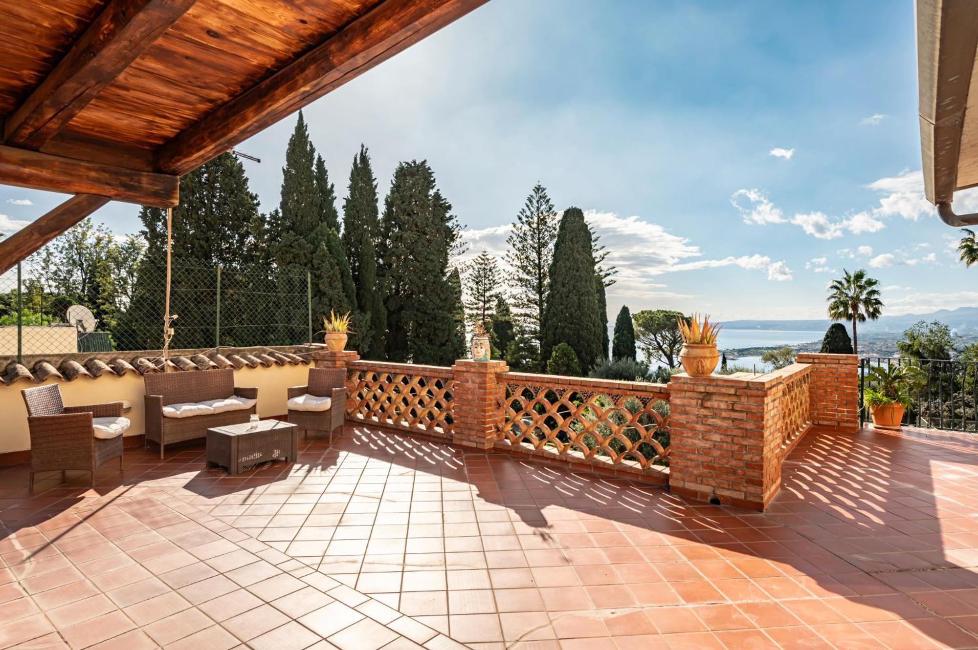 I Naviganti Apartment Taormina Luaran gambar